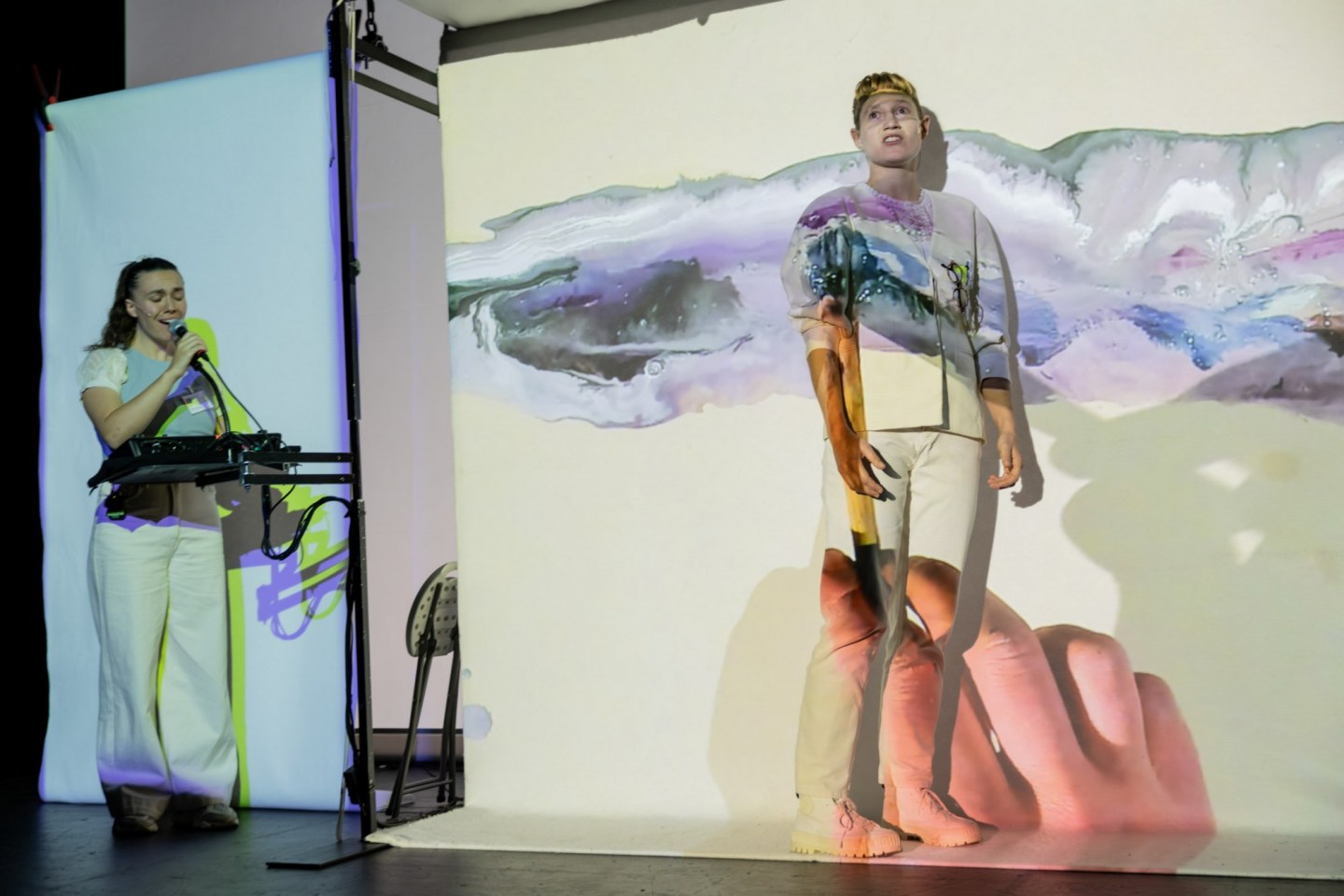 © Bohumil Kostohryz